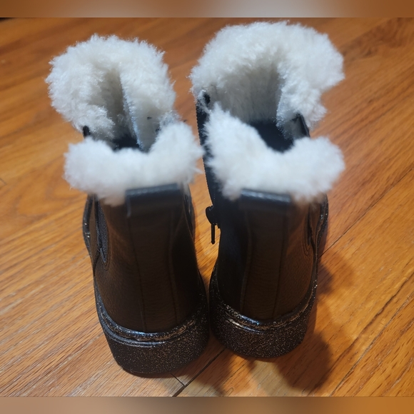 INCERELY JULES BLACK HEATHER GLITTER SOLE CHELSEA FUR BOOT TODDLER SIZE 8 - Picture 4 of 5